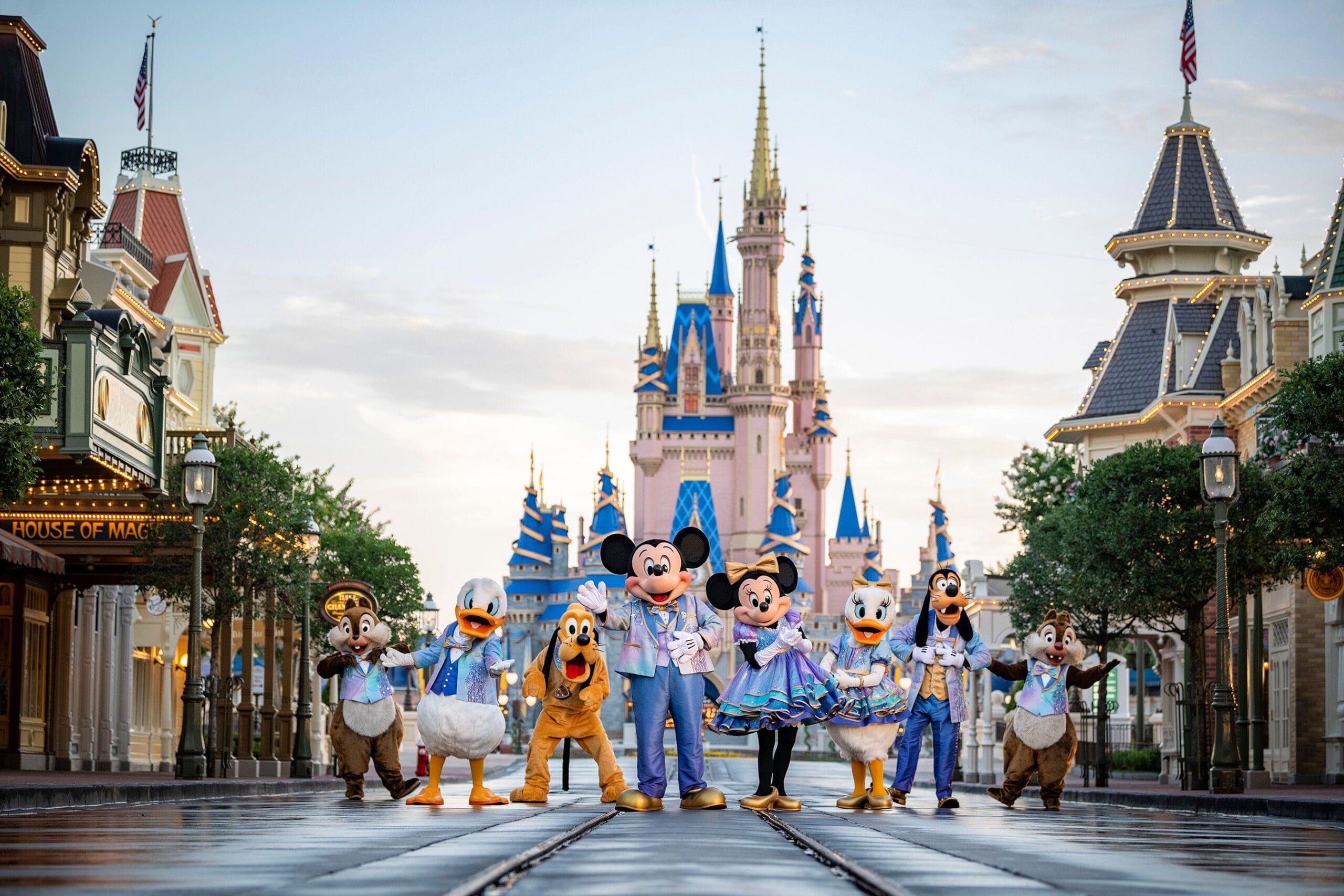 Disney characters waving from Disney World